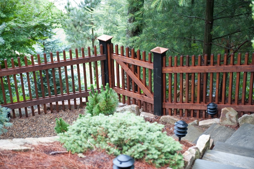 A Guide to Selecting the Right Fence for Your Home: Tips and Advice Right Fence 20090501 britfence09 British Standard Fence