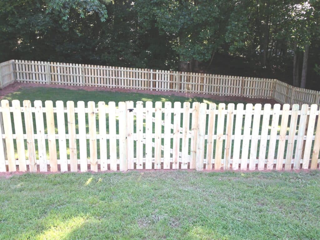 Dog Lot IMG 0705 British Standard Fence Dog Lot IMG 0705 British Standard Fence